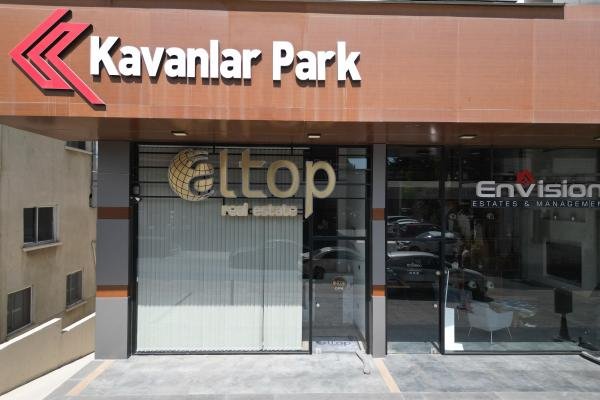 GİRNE ŞEHİR MERKEZİNDE YÜKSEK KİRA GETİRİSİNE SAHİP SATILIK MODERN ve LÜKS DÜKKAN