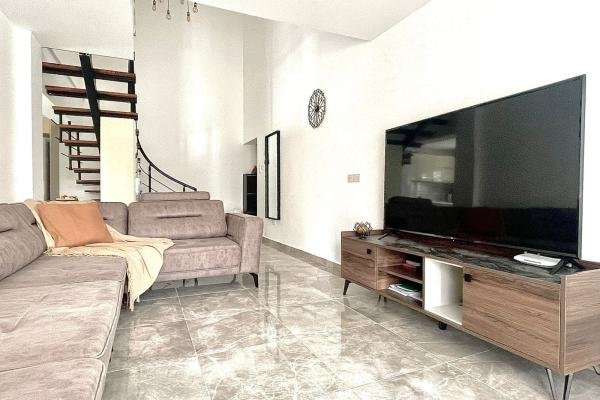 GİRNE ALSANCAK BÖLGESİNDE MODERN TASARIMLI SATILIK 4+1 LOFT DAİRE