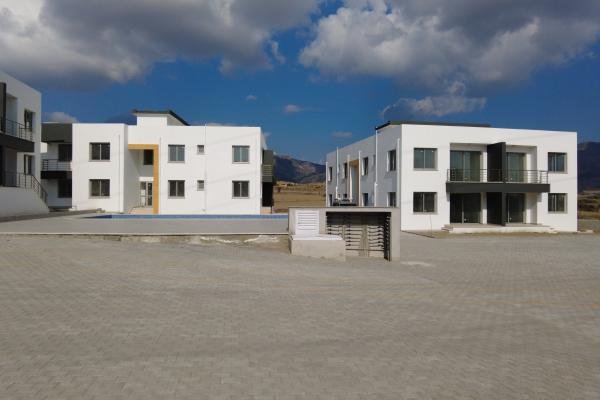 GİRNE BOĞAZ BÖLGESİNDE SATILIK 2+1 SIFIR HAVUZLU FIRSAT DAİRELER