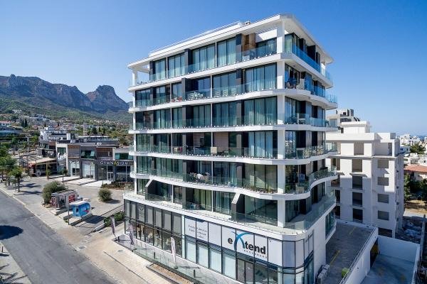 GİRNE MERKEZ'DE SATILIK YÜKSEK KİRA GETİRİLİ 1+1 LÜX DAİRE