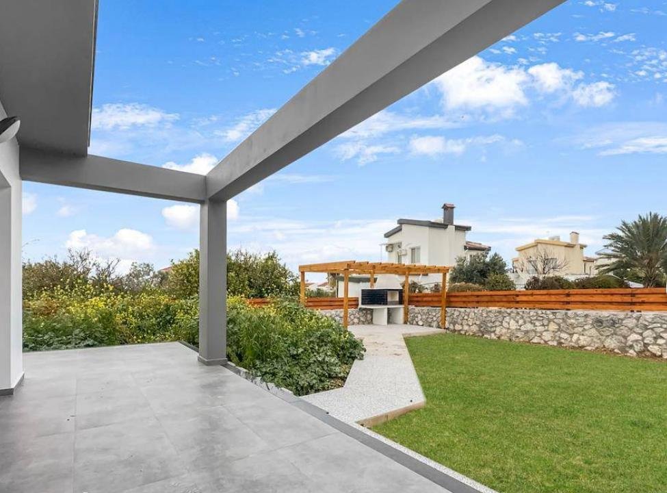 GİRNE ALSANCAK BÖLGESİNDE TAMAMLANMIŞ 3+1 LÜKS TASARIM SATILIK VİLLA