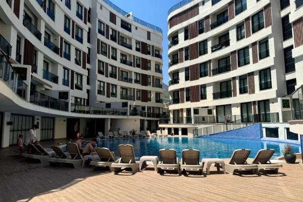GİRNE MERKEZ'DE 2+1 DAĞ VE DENİZ MANZARALI LÜKS PENTHOUSE