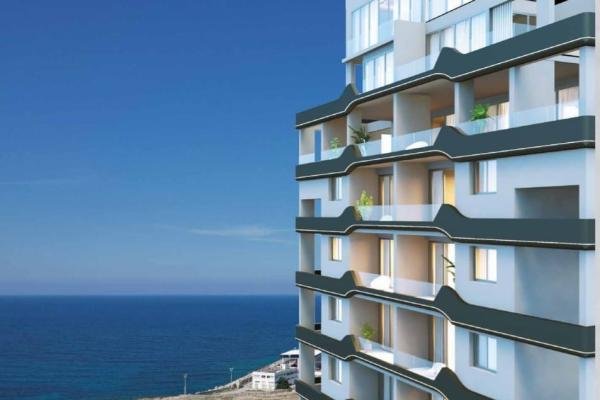 GİRNE MERKEZDE, DENİZE SIFIR SATILIK 2+1 DAİRE!